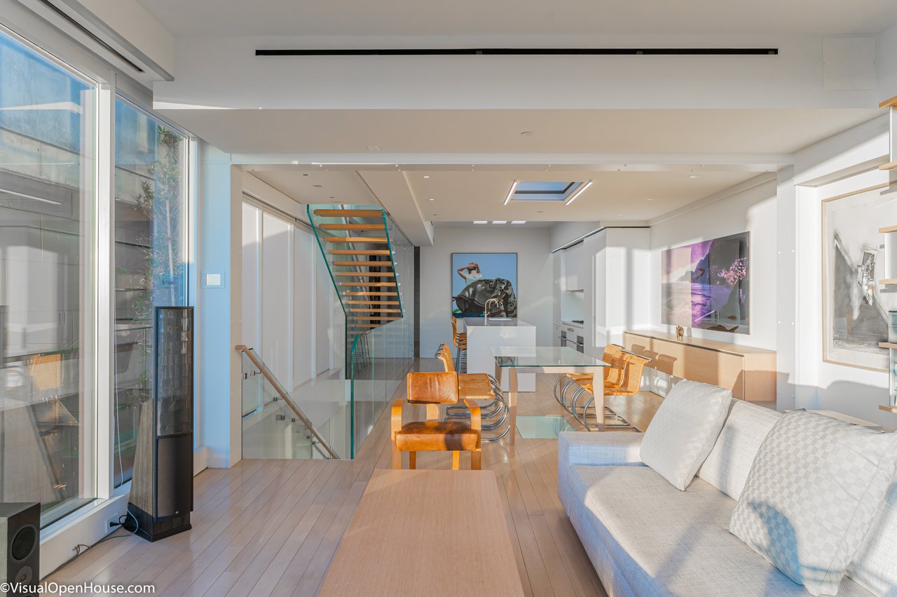 1267 Palisades Beach Road