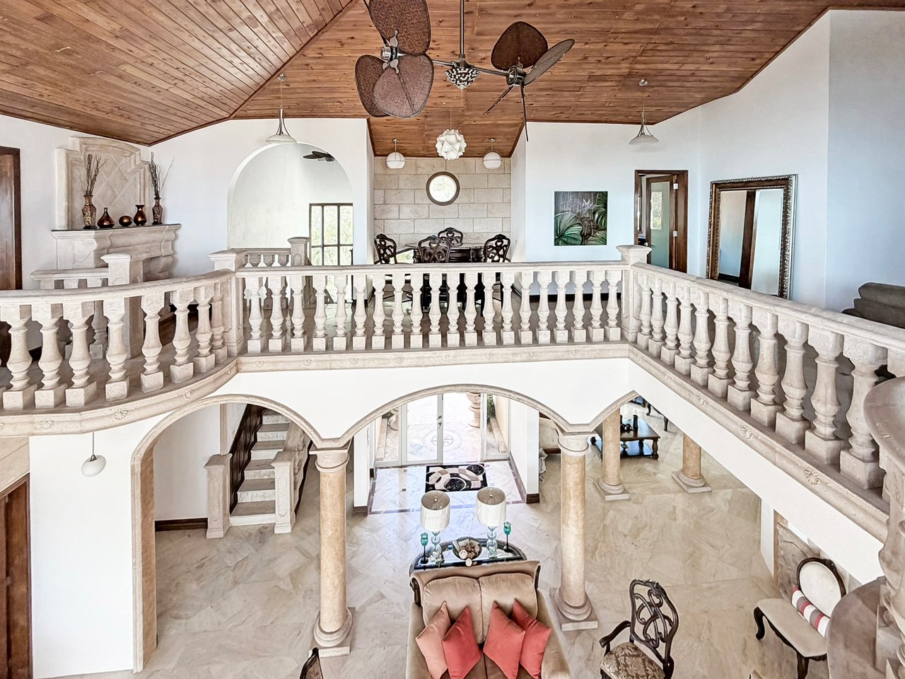 565 Parham Town 7 Bedroom Villa