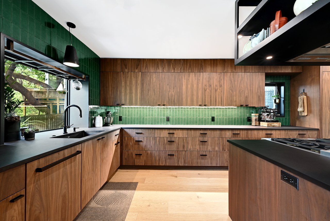 1308 Elton Lane