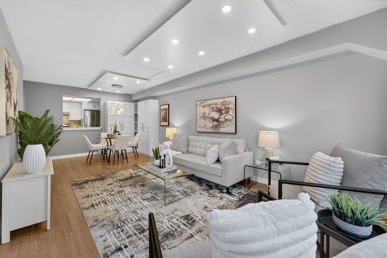 221 - 1001 Cedarglen Gate