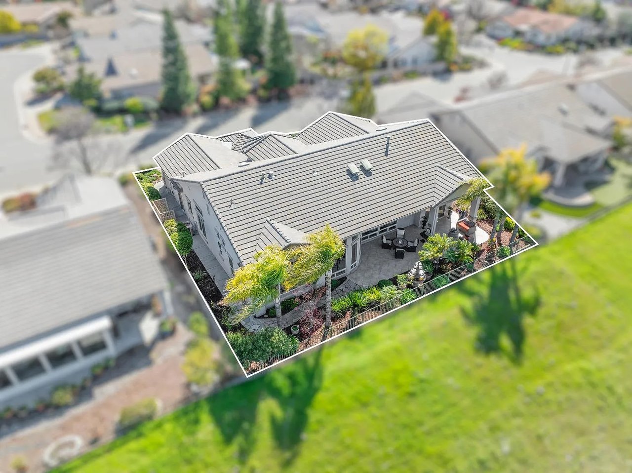 2280 Hidden Hills Ln
