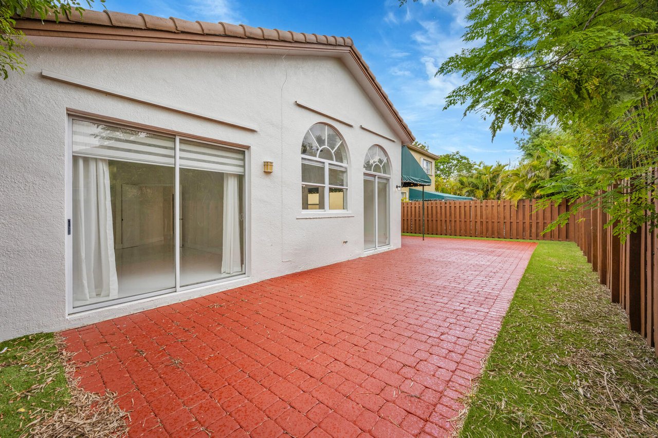 Just Listed at Costa Verde in Doral
