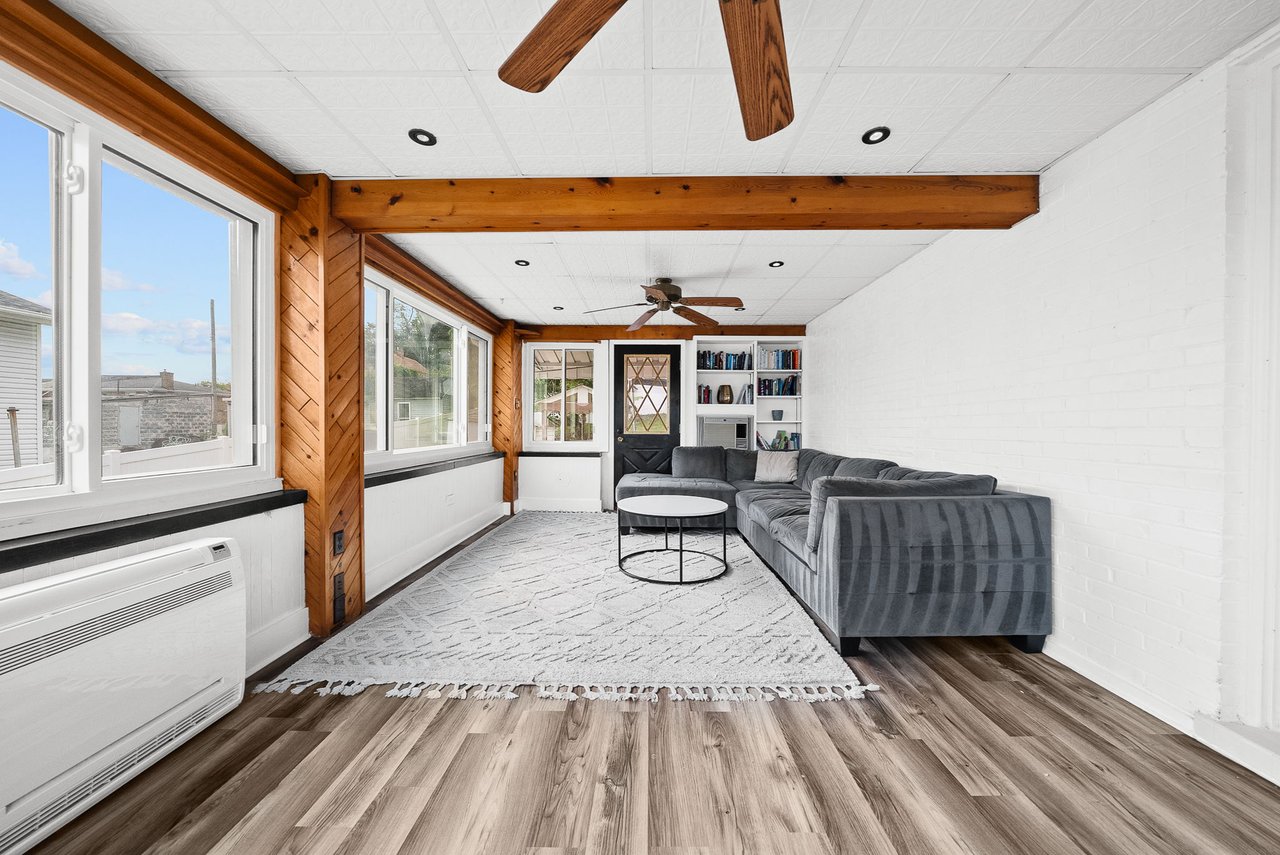 615 Lincoln Ave, Carnegie PA 15106