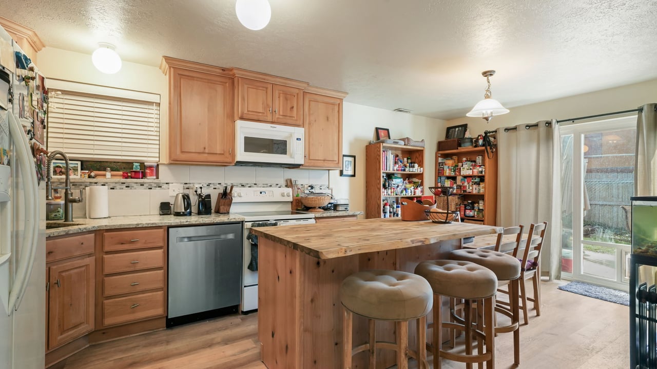 1801 E Norma Cir Salt Lake City, UT 84121