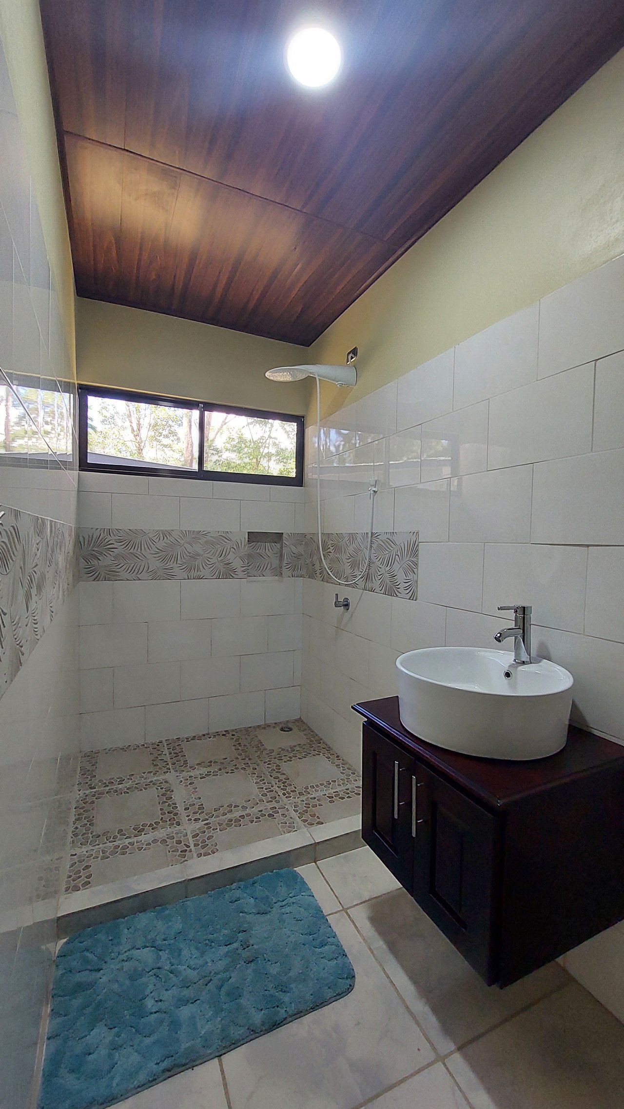 Affordable Home in Hatillo – Just 5 Minutes from Playa Dominical & Playa Linda