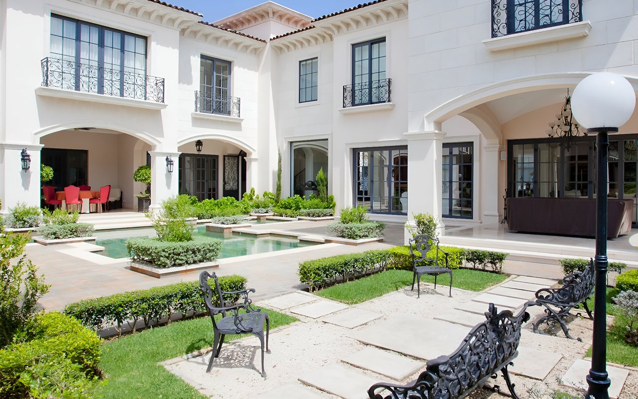 La Hacienda