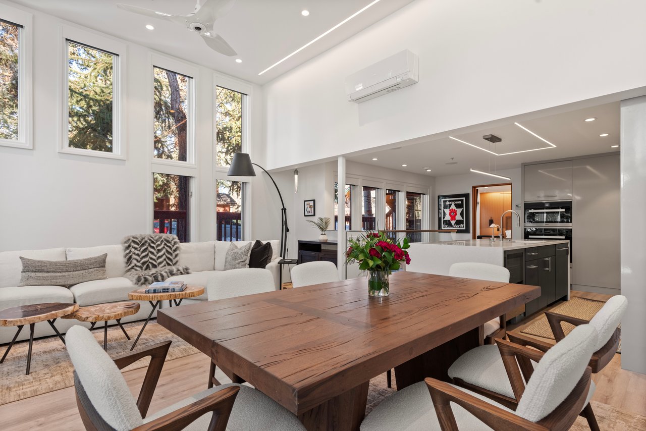 Newly Remodeled Core Condo with Aspen Mountain Views