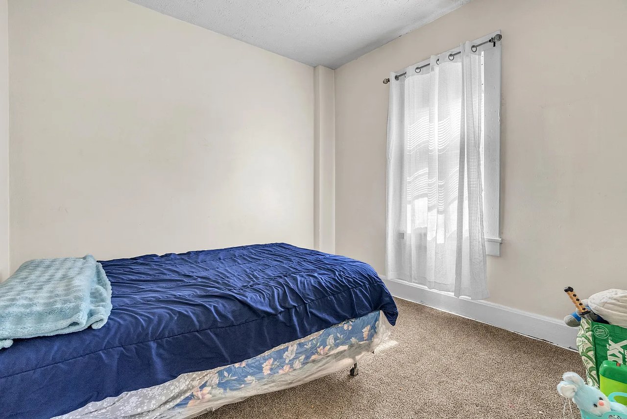 4947 Northcote Avenue, East Chicago, IN