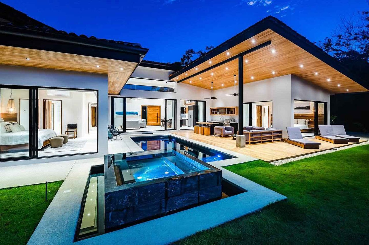 Casa Amici | Luxury Single-Level Designer Home Steps from the Beach in Hacienda Pinilla