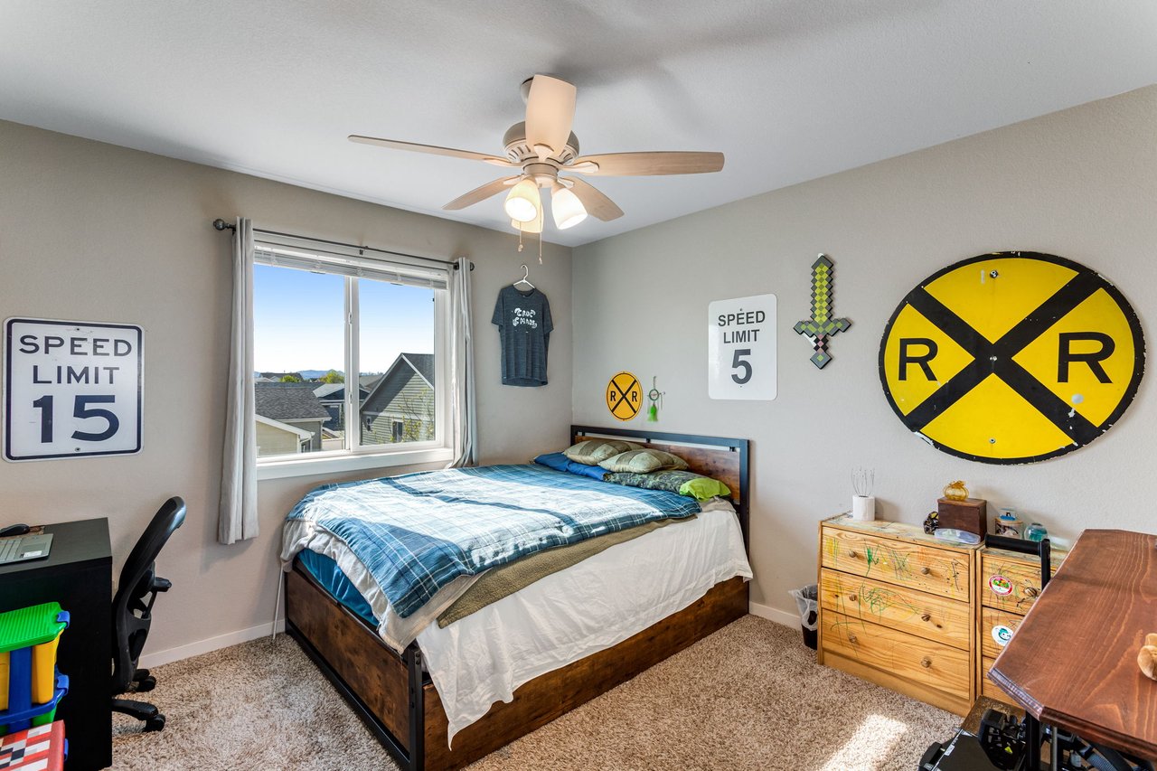 6913 Pettigrew St Wellington