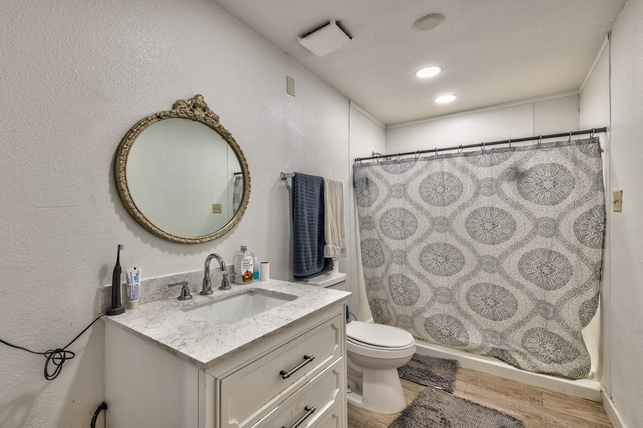 2545-2595 S Torrey Pines