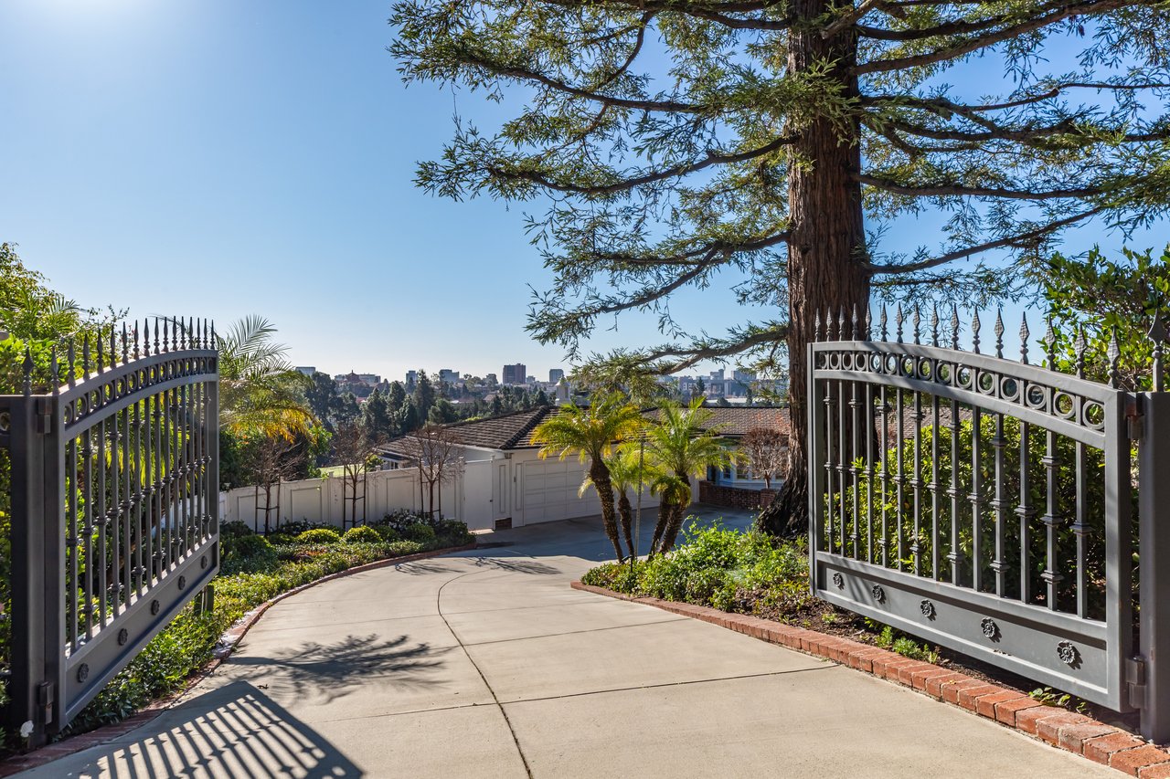 551 Perugia Way, Bel Air