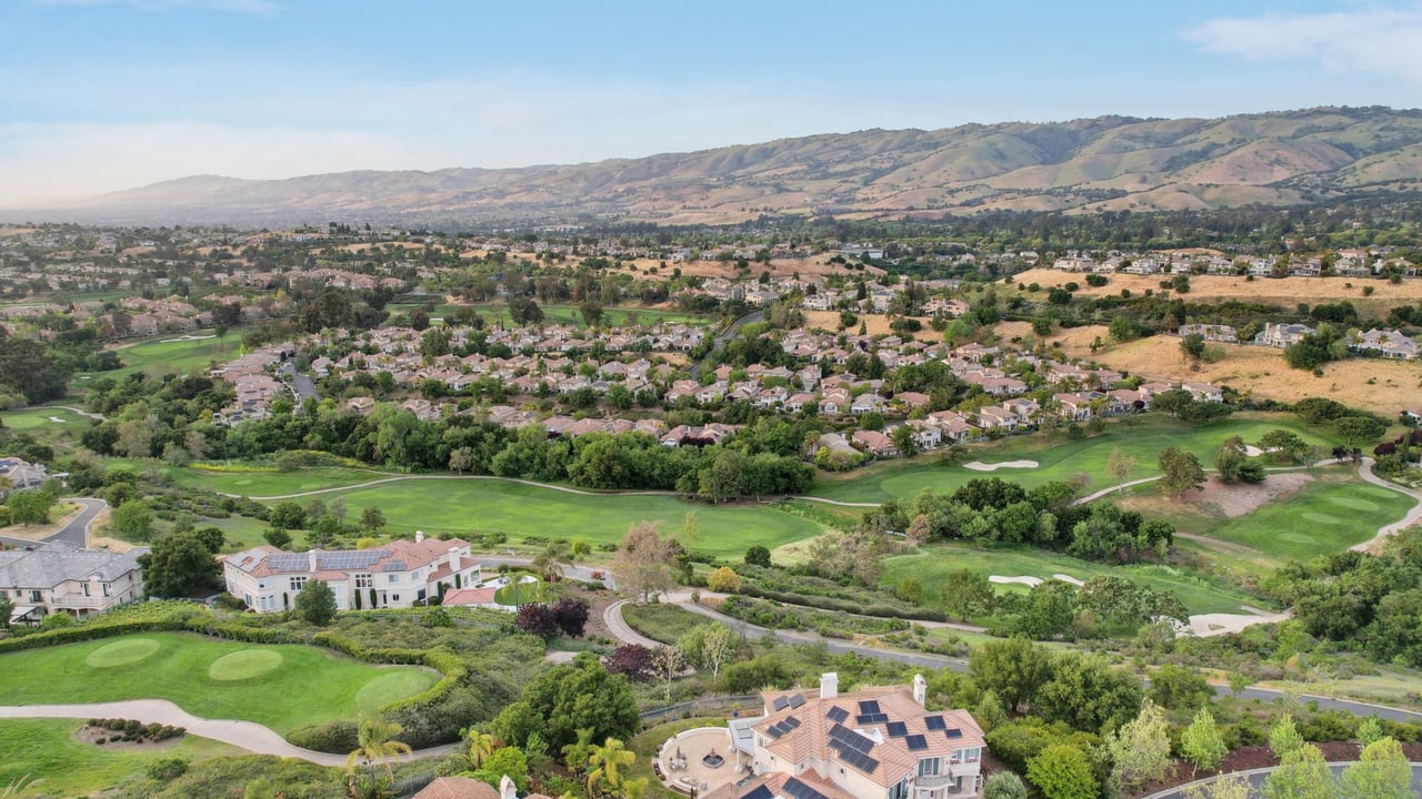 Learn how to identify a good home for sale in any market. Get expert advice on value, condition, and location from Block Change Real Estate.