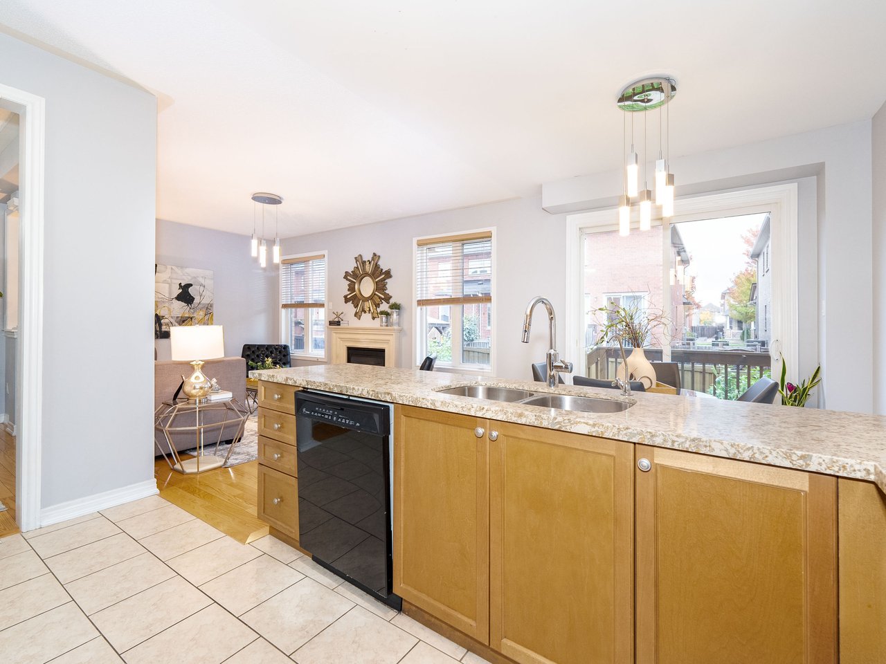 60 Seiffer Cres