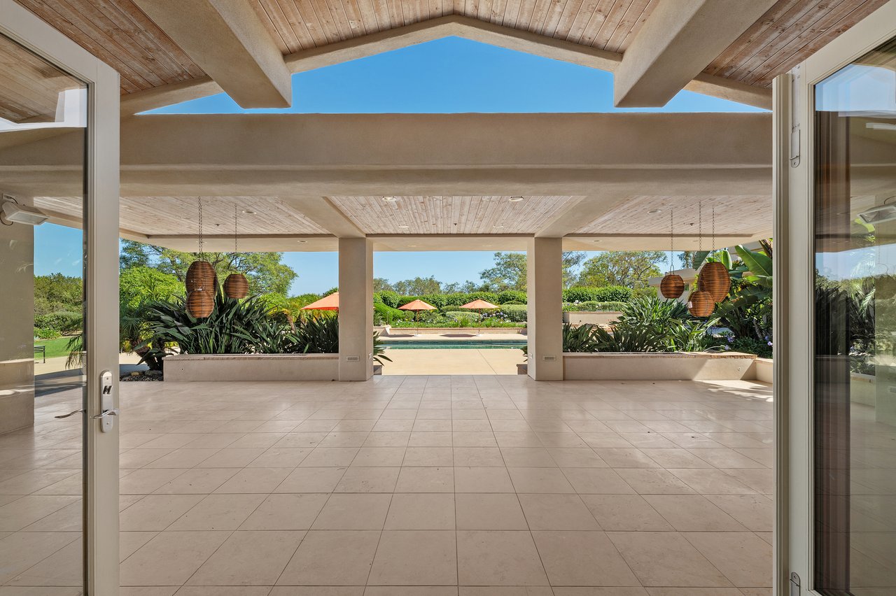 A Rancho Santa Fe Estate with Commanding Lake Views