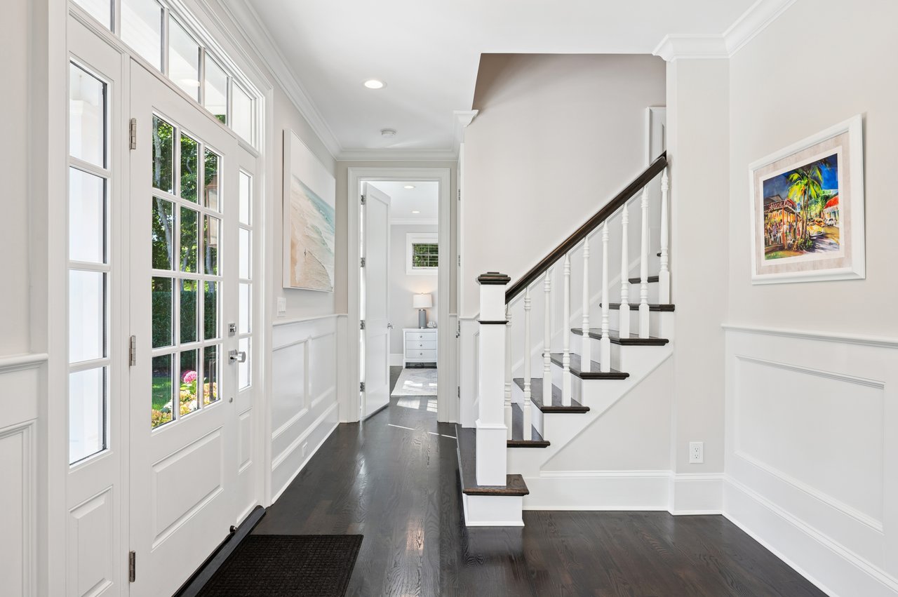 24 Seely Lane