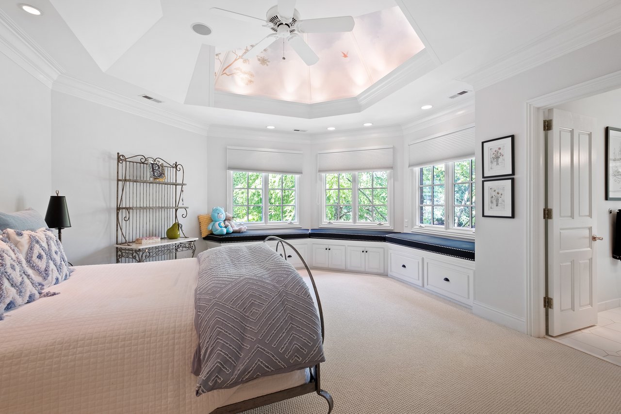A Town & Country Sanctuary on 2+ Acres With a Surprising Backdrop 