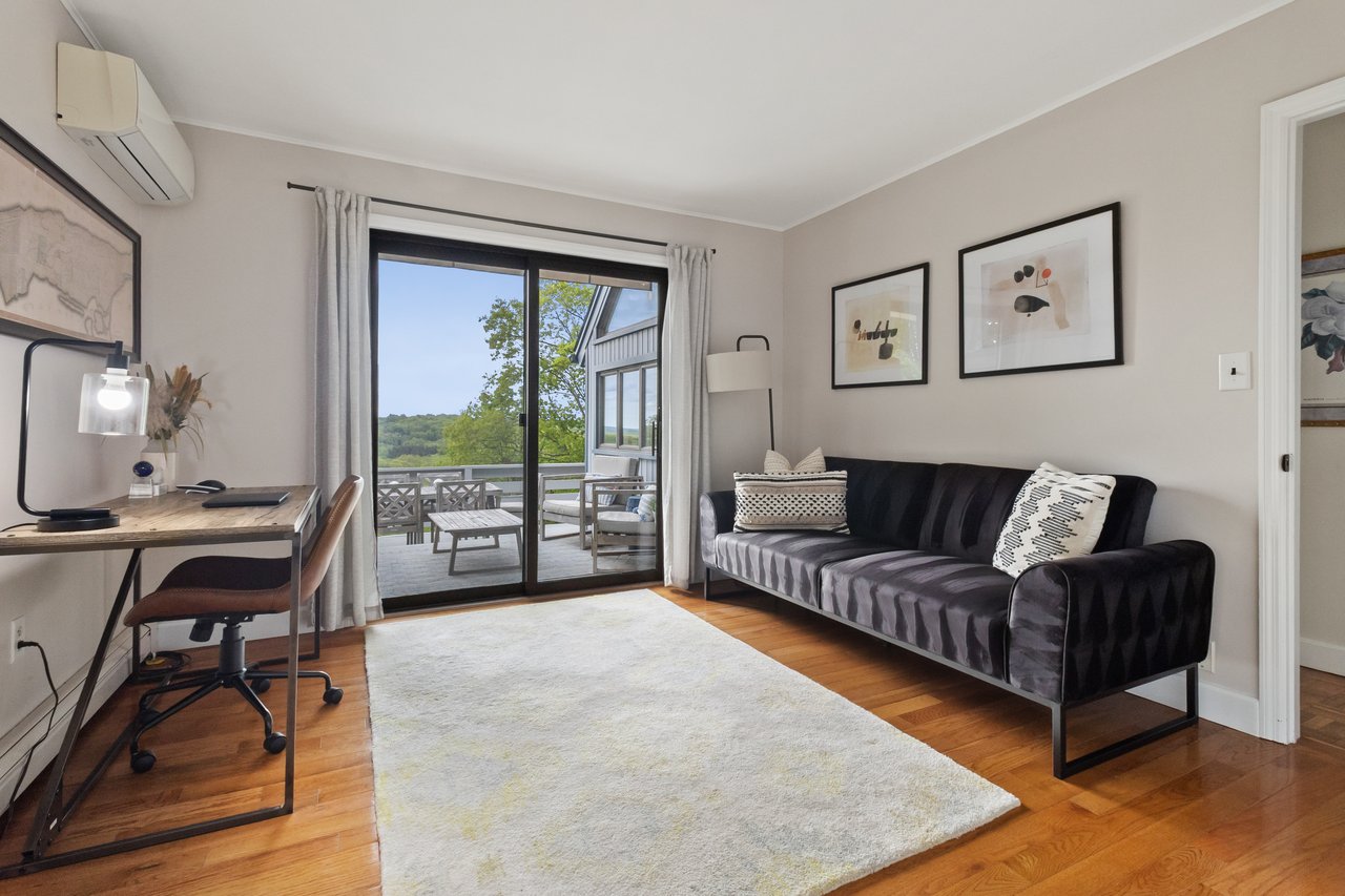 30 Woodcrest Terrace