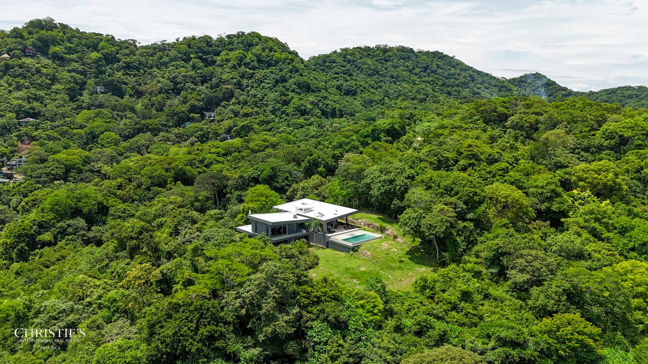 Contemporary Isla Tortuga View Home Steps from Playa Organos
