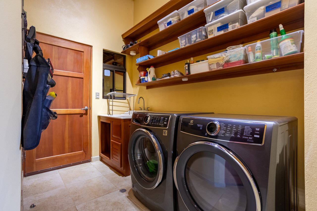 Private Luxury Villa with Whale Tail Ocean View Close to Downtown Uvita