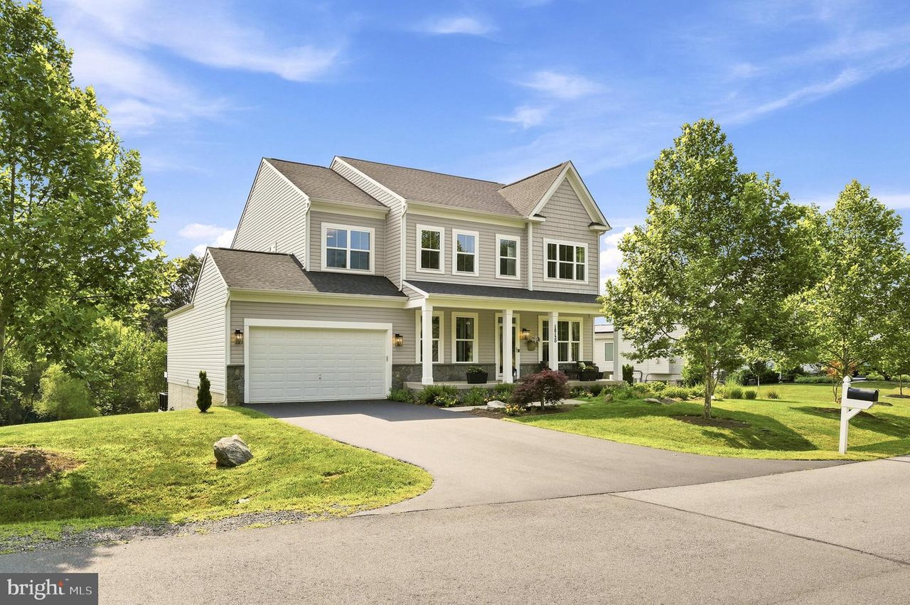 18120 Ridgewood Pl