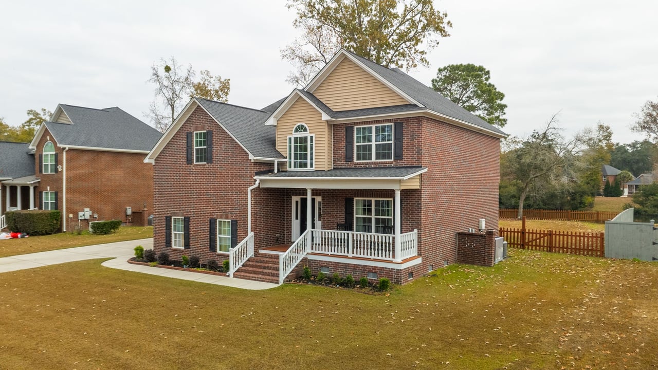 5516 Crescent View Dr