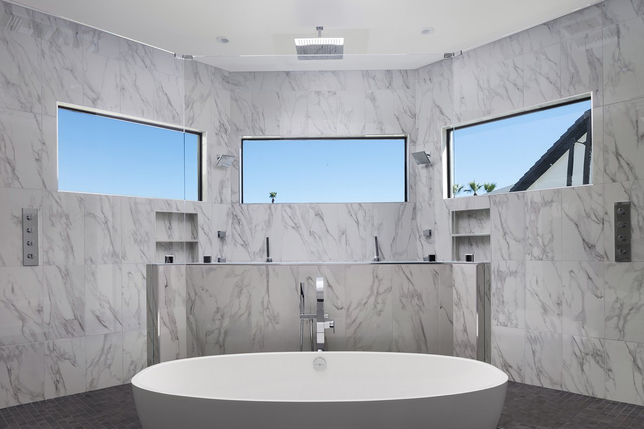 6718 E SAN JUAN Avenue