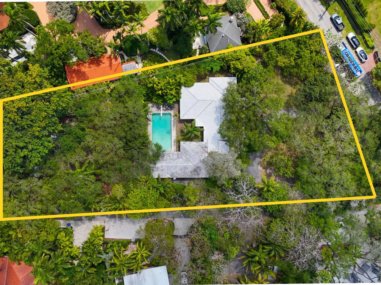 74,052 SQFT Lot in Coconut Grove
