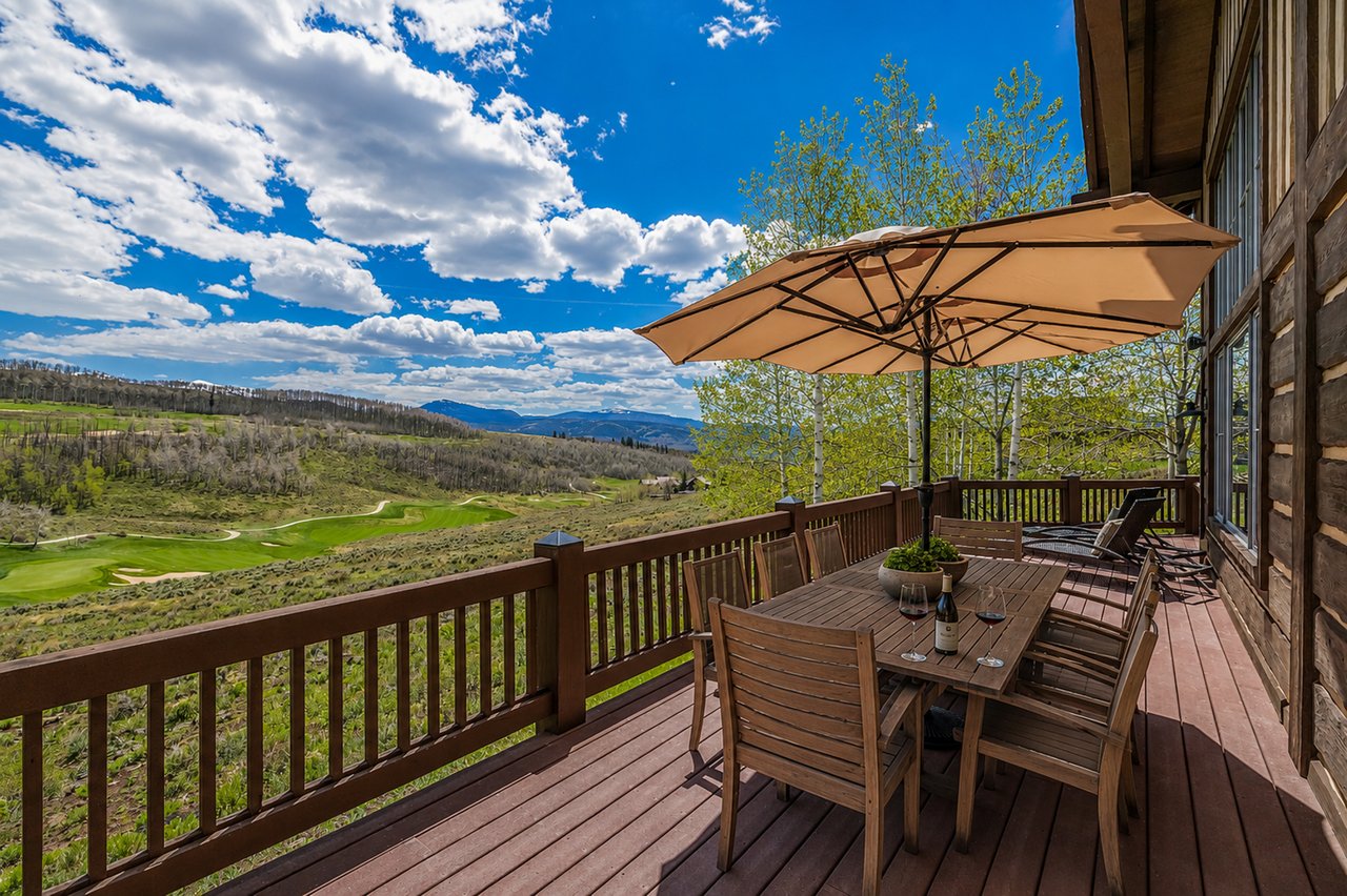 1092 The Summit Trail