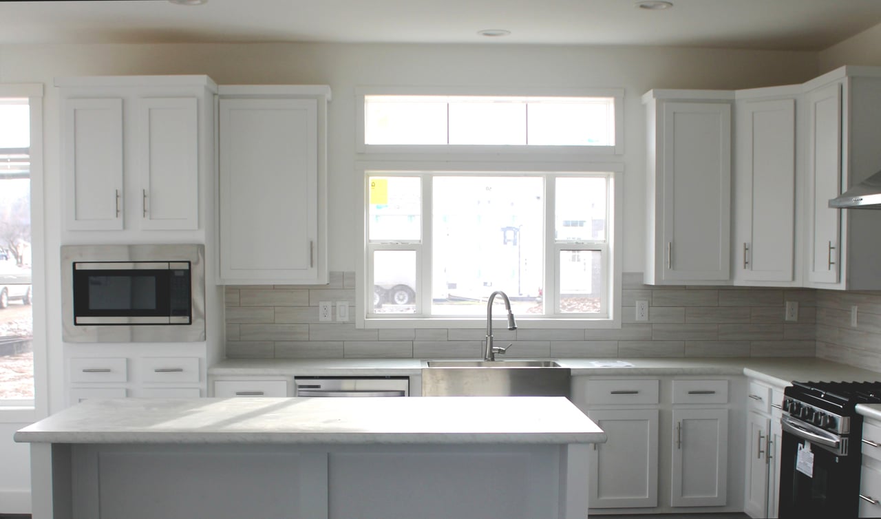 Darby Estates – Kitchen and Living Spaces