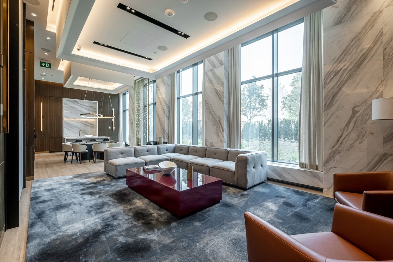 A Grande Penthouse In The Annex