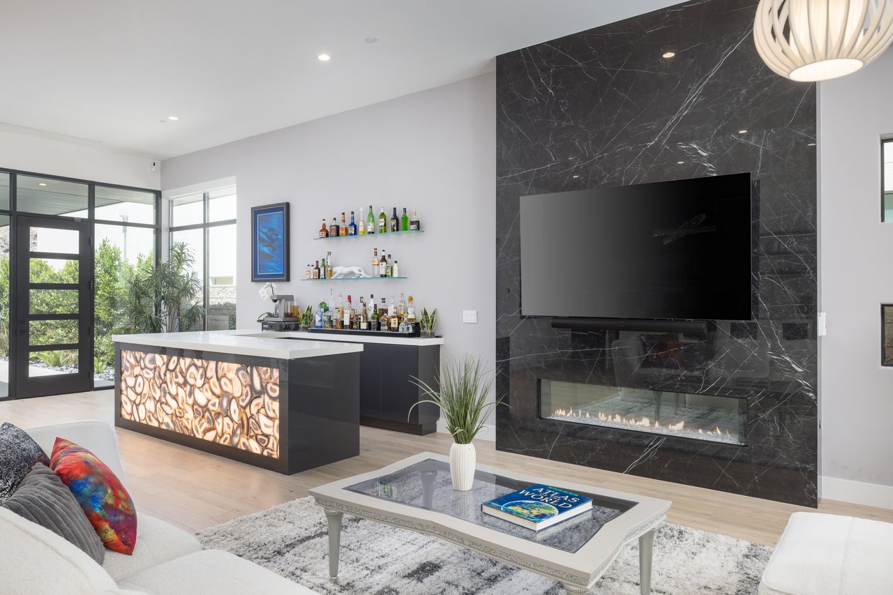 678 Blackrock Rim Drive