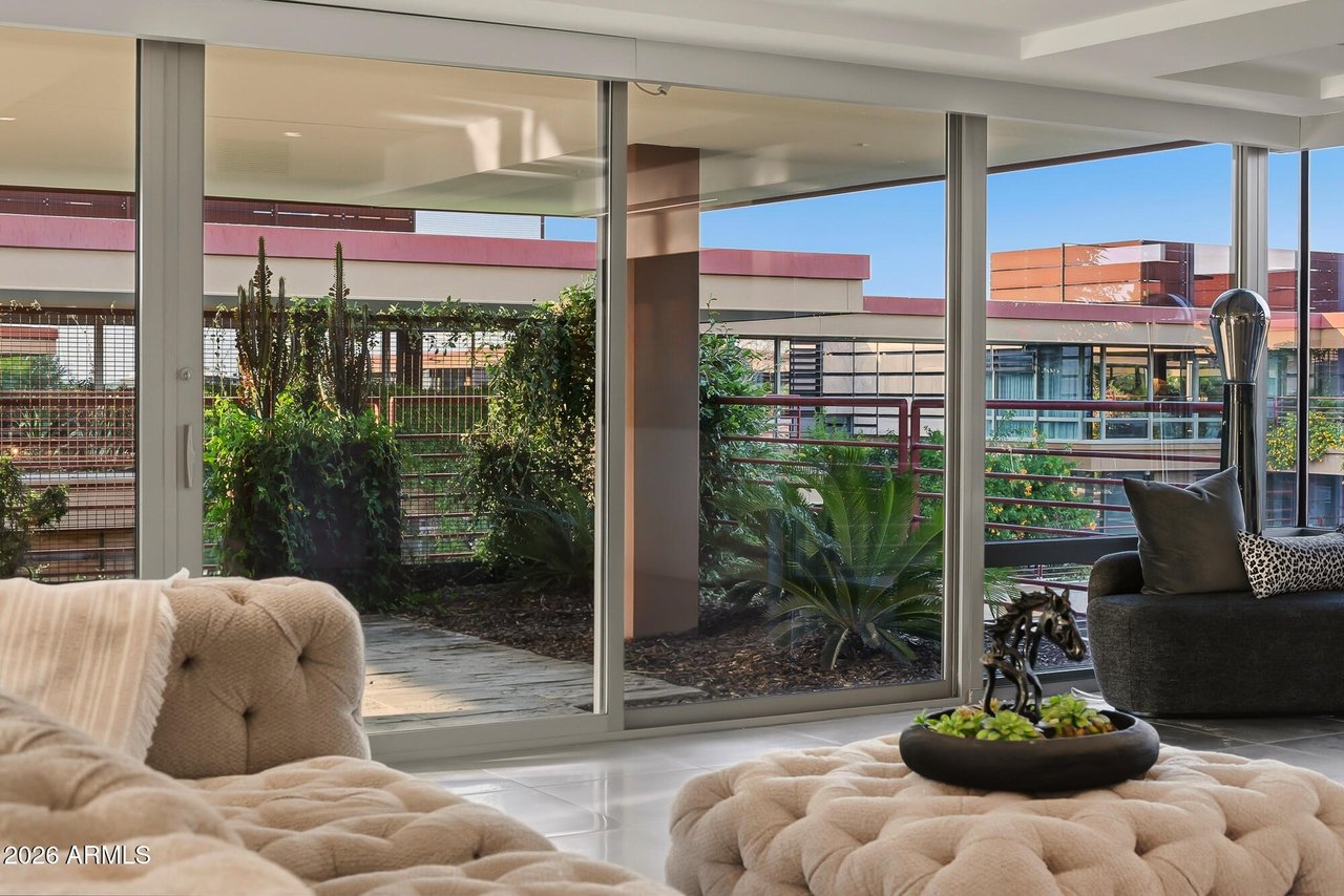7137 E Rancho Vista Dr #7006