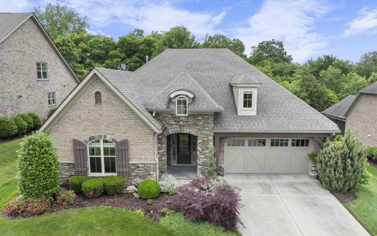 Wallace Luxury Spotlight | 822 Briarstone Lane Knoxville, TN 37934