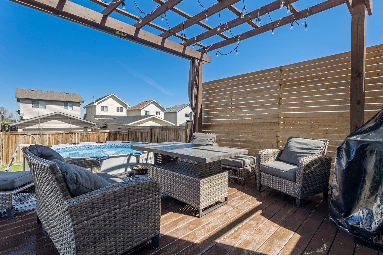 36 Hidden Hills Road NW