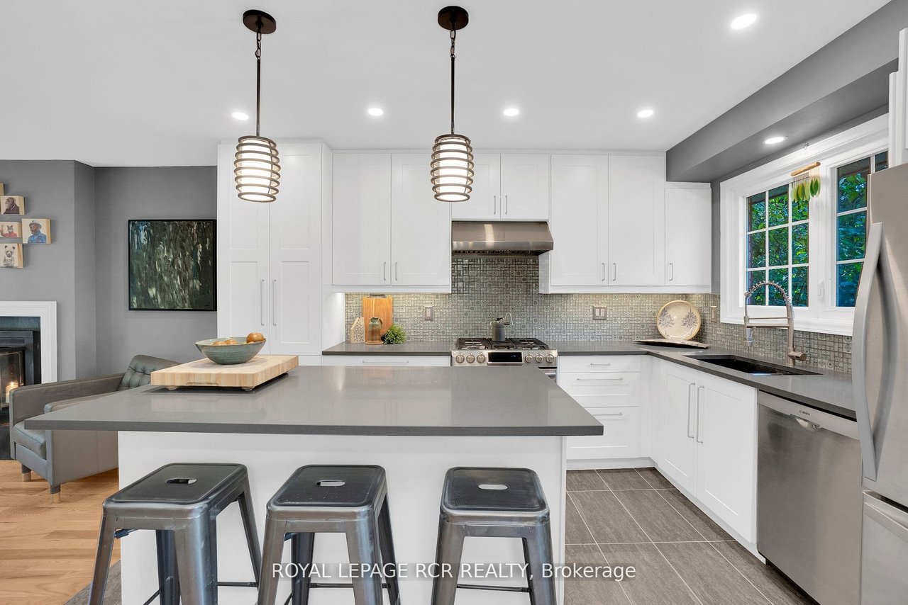 336 Dingle Crt, Caledon