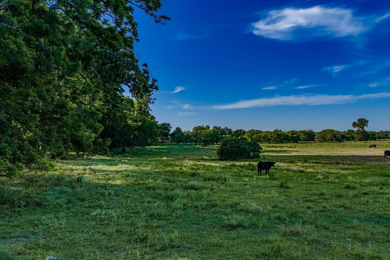Private Listing: 27.65 Acres b/w Riverstone & Sweetwater
