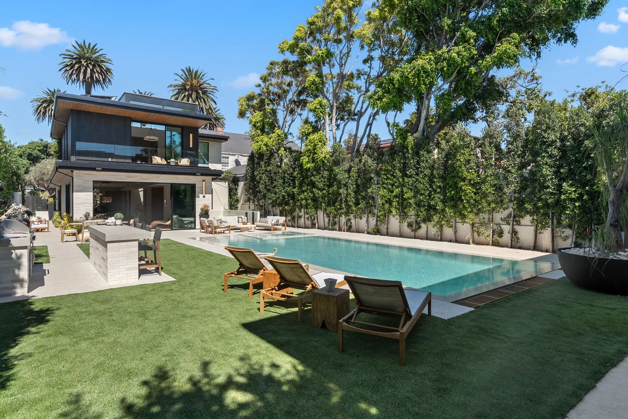 528 Marguerita Avenue