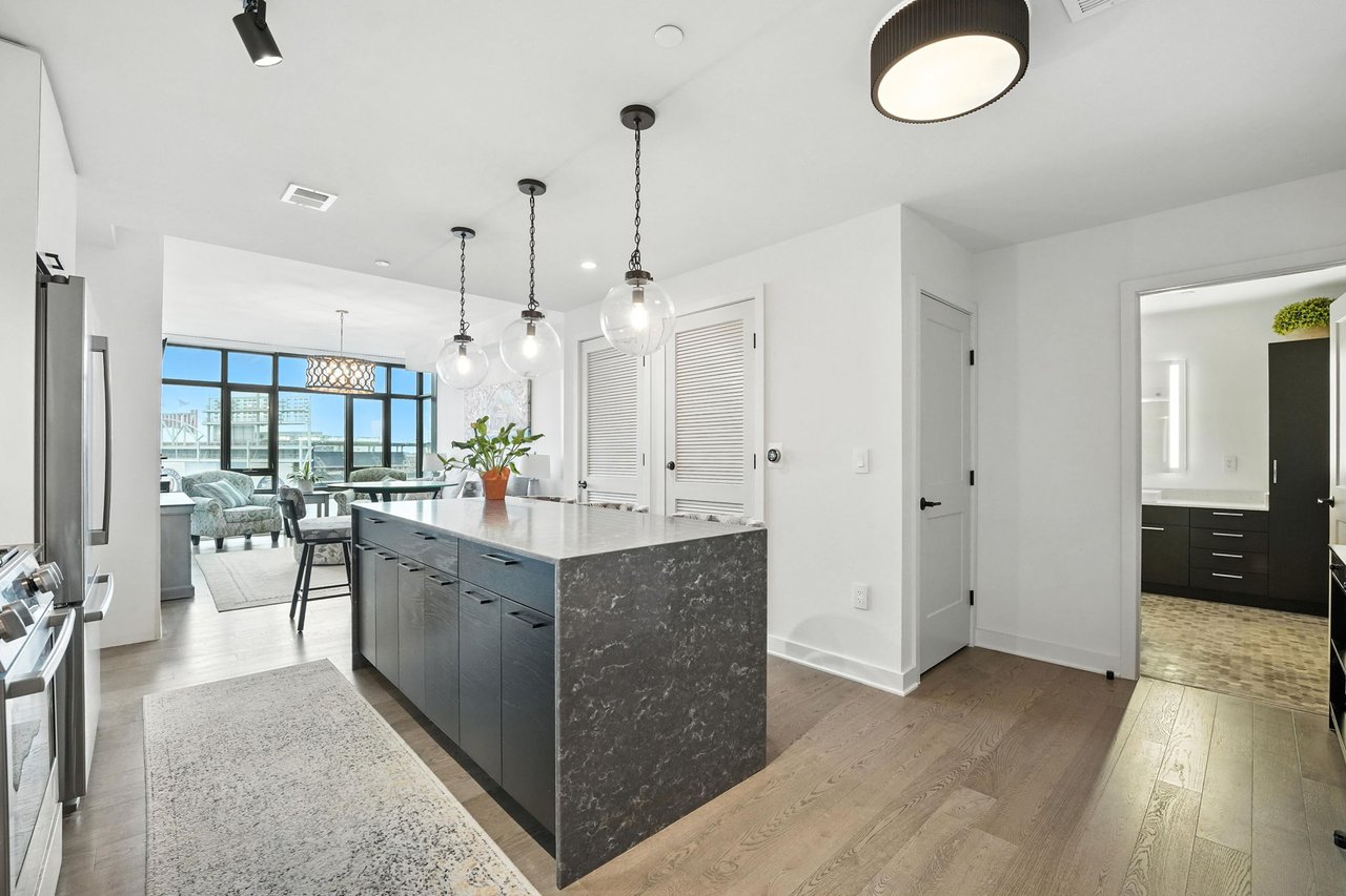 70 N St SE N913