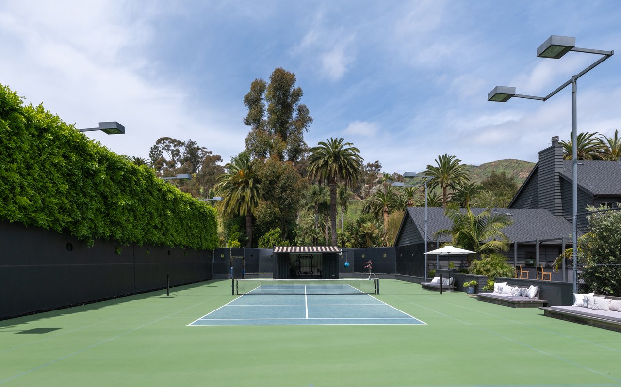 23122 Mariposa De Oro St, Malibu