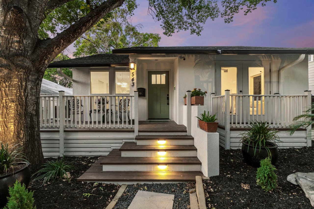 A Slice of Texas Charm in Alamo Heights