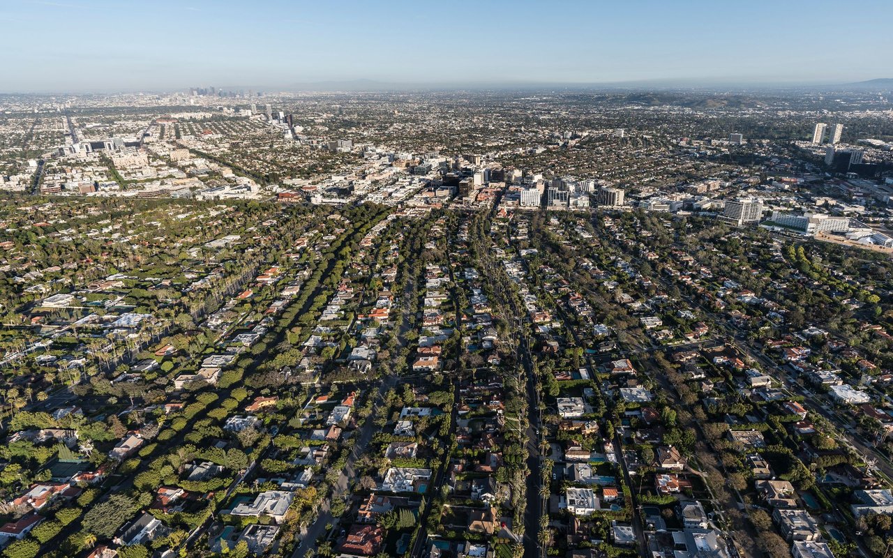 Mid-Wilshire