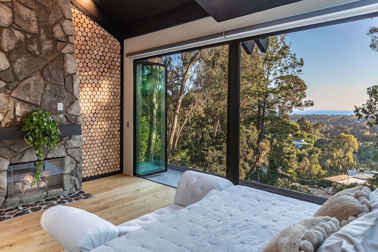 Dwell | This Pacific Palisades Hideaway Is the Treehouse of Our Dreams