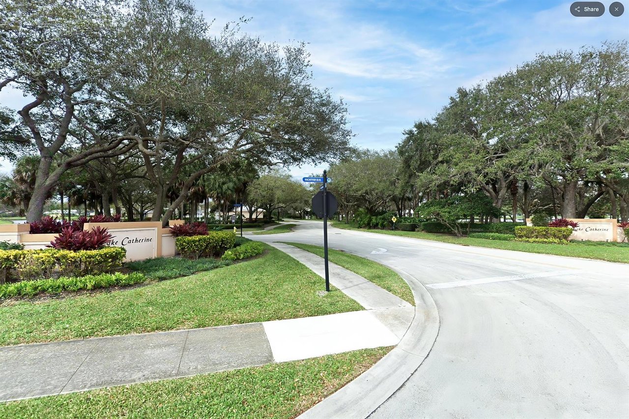 4904 Lake Catherine Dr