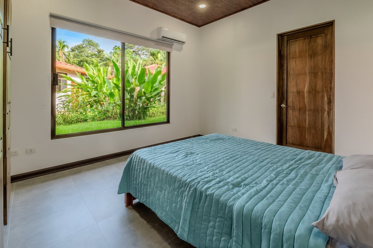 Brand New 3 Br, 2.5 Ba | Swimming Pool, High Ceilings 