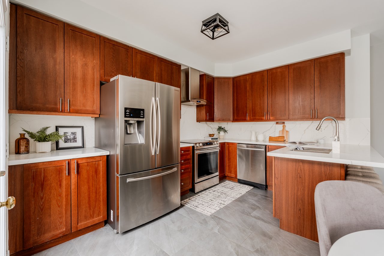 809 Trudeau Dr