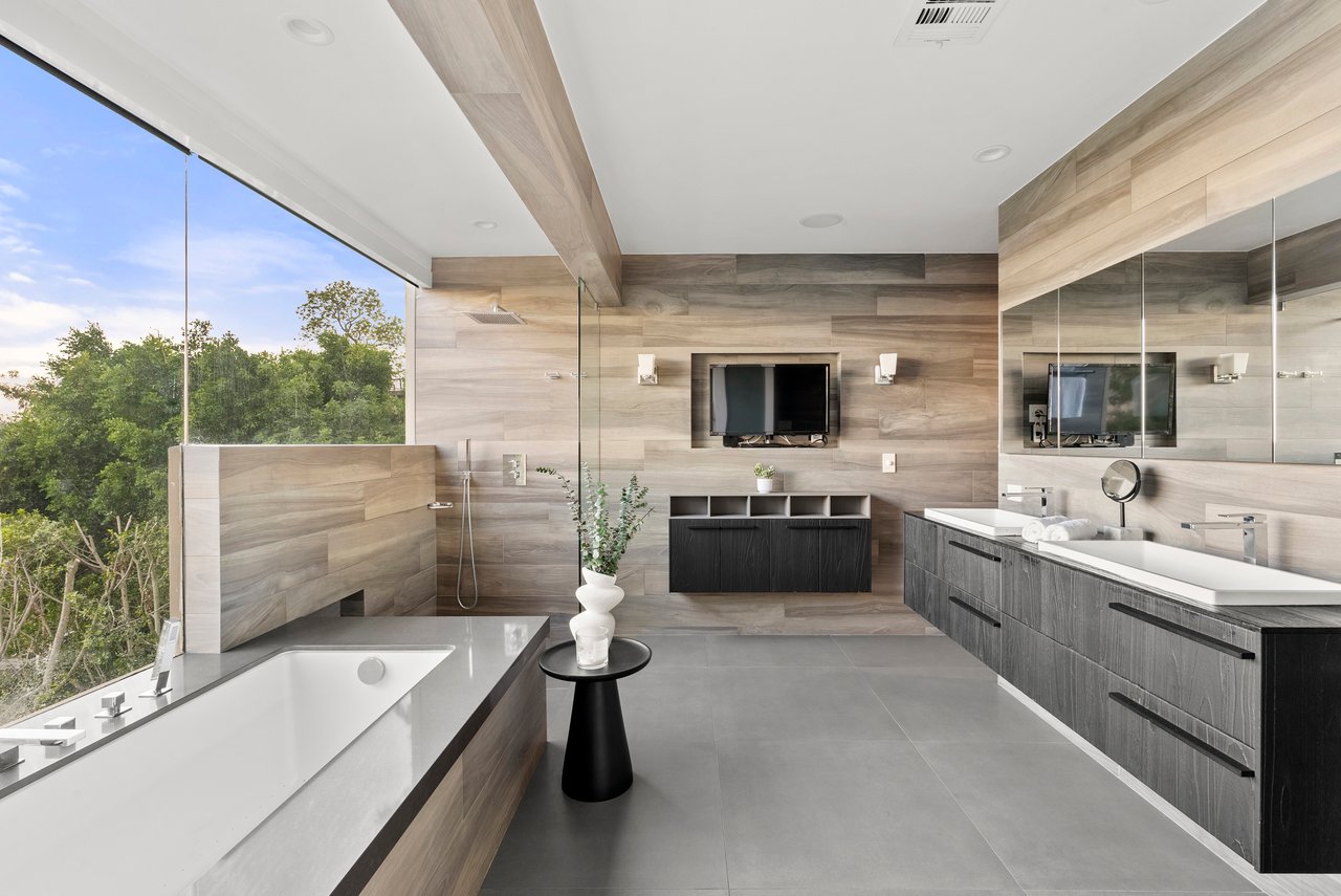 1640 Haslam Ter, Sunset Strip