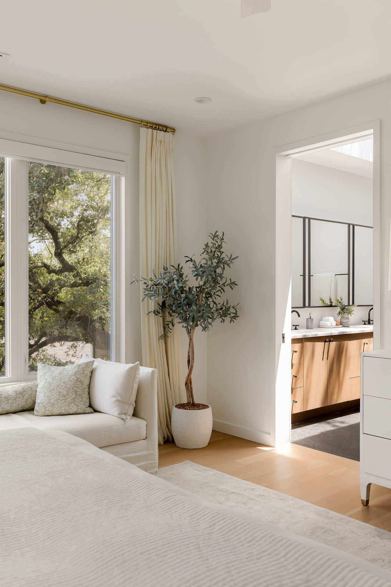Deep Eddy Luxury