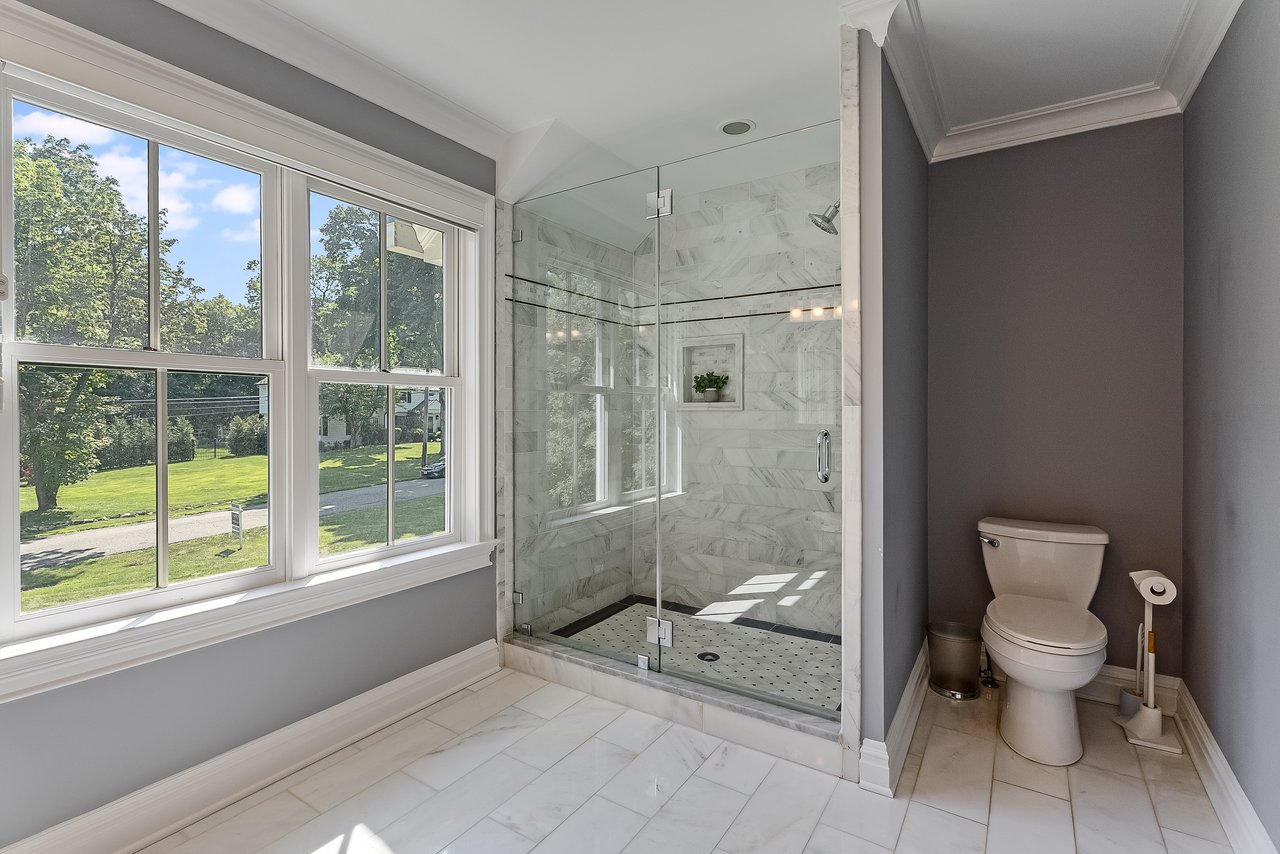 40 Sunnybrook Rd