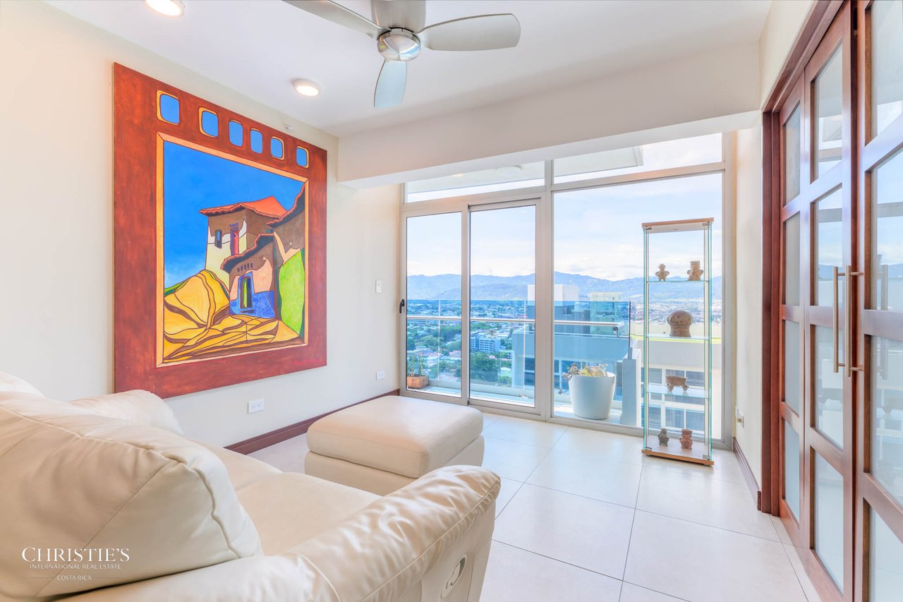 Modern 2-Bedroom Condo with Mountain Views in Barrio Escalante